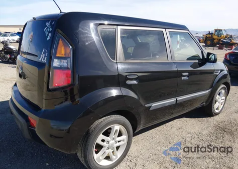 2010 Kia Soul + z USA, uszkodzony, nr VIN KNDJT2A28A7149384